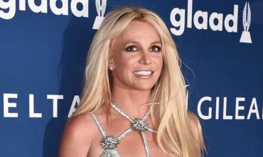 Britney Spears breaks silence after raising hygiene concerns