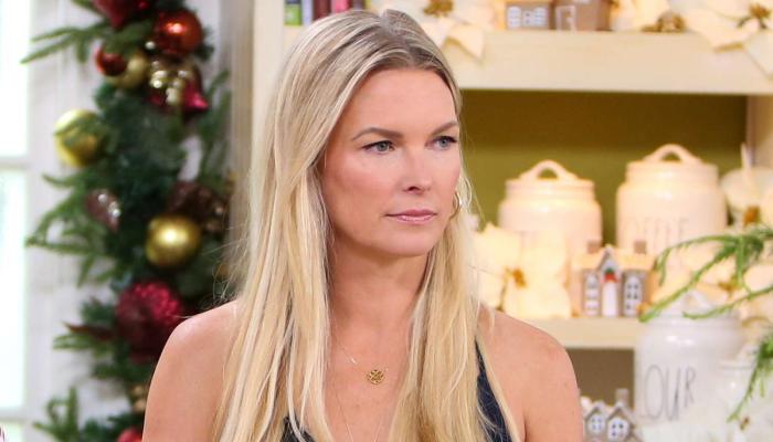 Kelley Wolfs controversial move sets internet ablaze