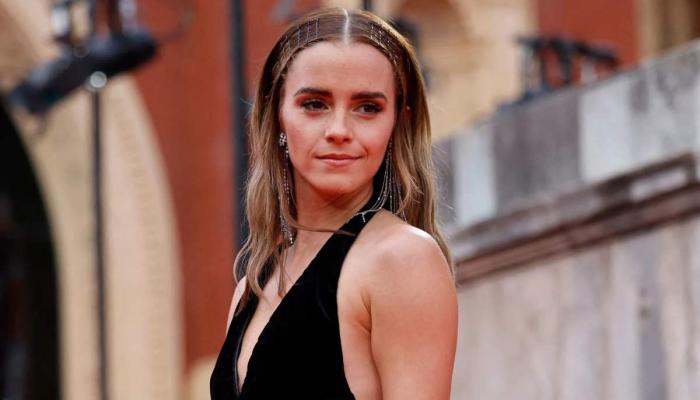Emma Watson hails fans for support during driving ban drama