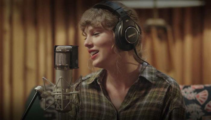 Taylor Swift’s Super Bowl Halftime Show deal fell through: Heres why