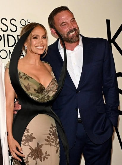 Jennifer Lopez still loves ex Ben Affleck months after divorce