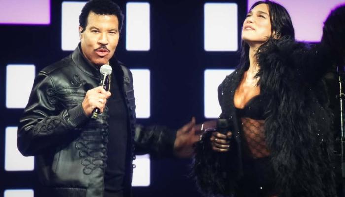 Dua Lipa shares stage with Lionel Richie for ‘All Night Long’ magic