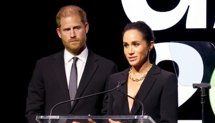 Meghan Markle’s ‘hidden signal’ to Prince Harry proves who’s really in charge