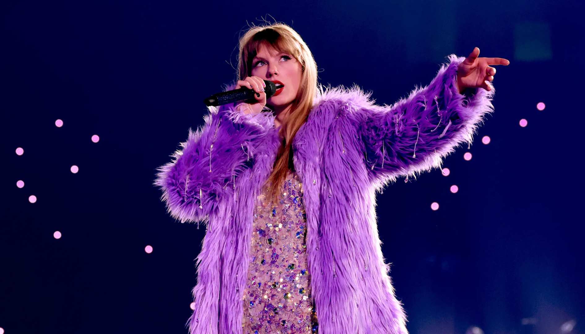 Taylor Swift leaves fans shocked with new announcement