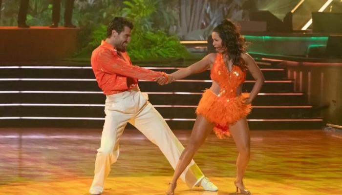 Jen Affleck’s emotional dance with mom Maria on ‘Dancing With Stars’