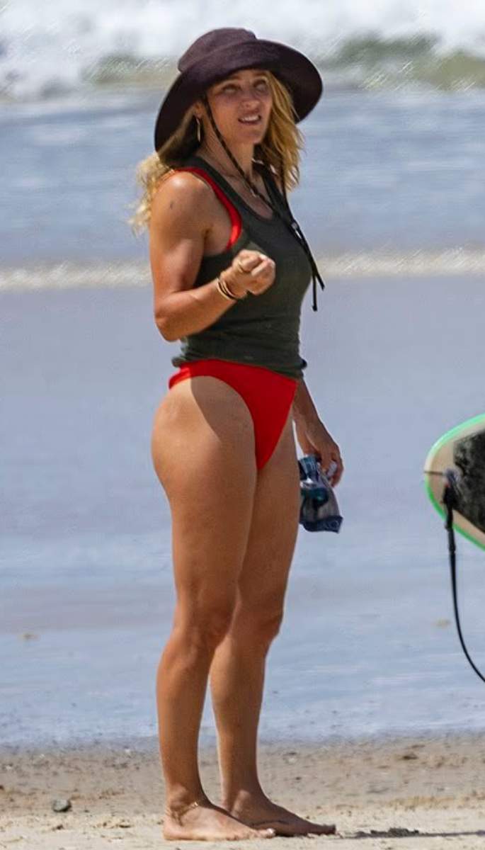 Chris Hemsworth’s wife Elsa Pataky enjoys alone time