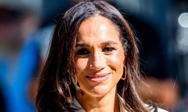 Meghan Markle's strange way of greeting guests at home is raising eyebrows