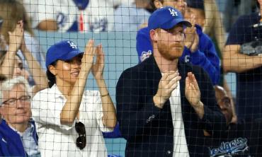 Prince Harry, Meghan Markle booed during World Series game in LA