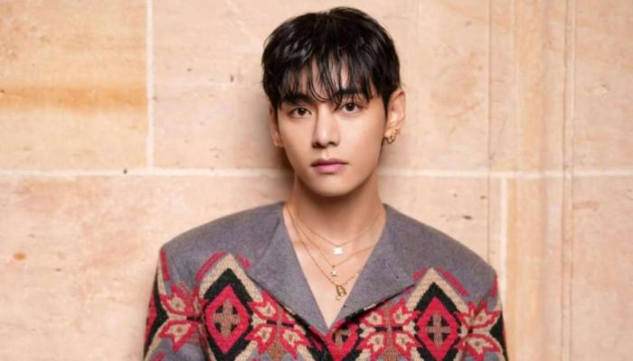 BTS’s V gets emotional on stage