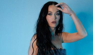 Katy Perry confuses fans with cryptic social media post