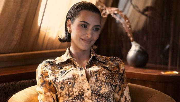 Kim Kardashians reaction to Kanye West divorce leaves host in stitches