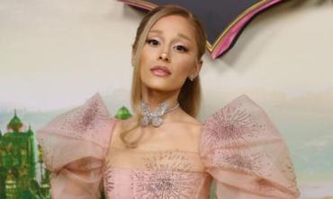 Sneak into Ariana Grande performing ‘No One Mourns Wicked’ 