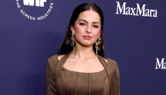 Addison Rae hilariously leaves AI prompt in letter thanking Grammys