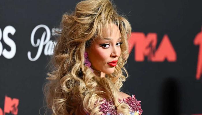 Doja Cat yearns for Grammy after major snub