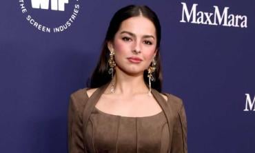 Addison Rae hilariously leaves AI prompt in letter thanking Grammys 