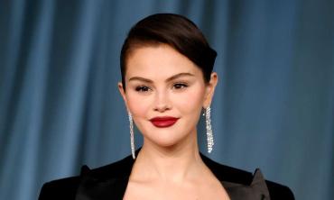 Selena Gomez open to singing live again on one condition