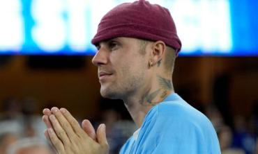 Justin Bieber reveals he's broke during live stream?