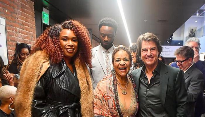 Tom Cruise beams tightly at night out with friends