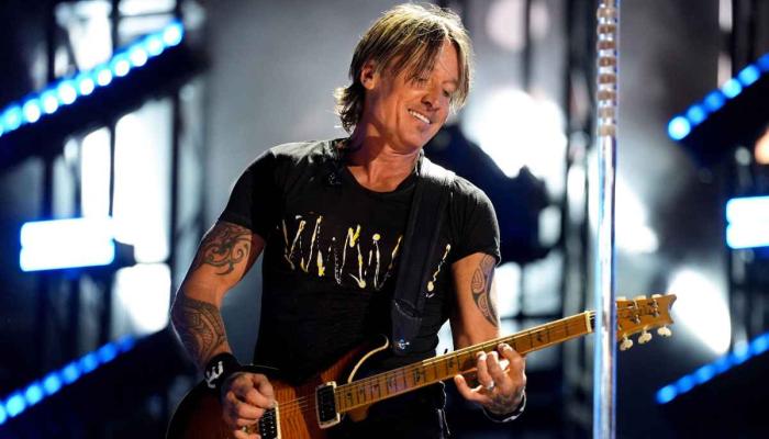 Keith Urban bashed for performing in presence of Donald Trump
