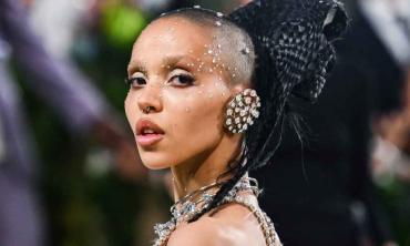 Fka Twigs drops ‘Hard’ music video