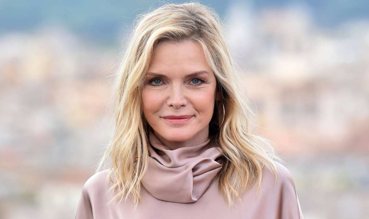 Michelle Pfeiffer spills beans on holiday extravaganza