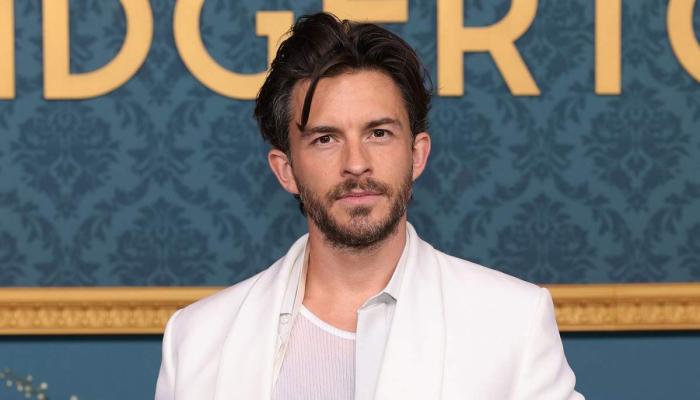 Jonathan Bailey breaks down in tears at emotional Wicked premiere