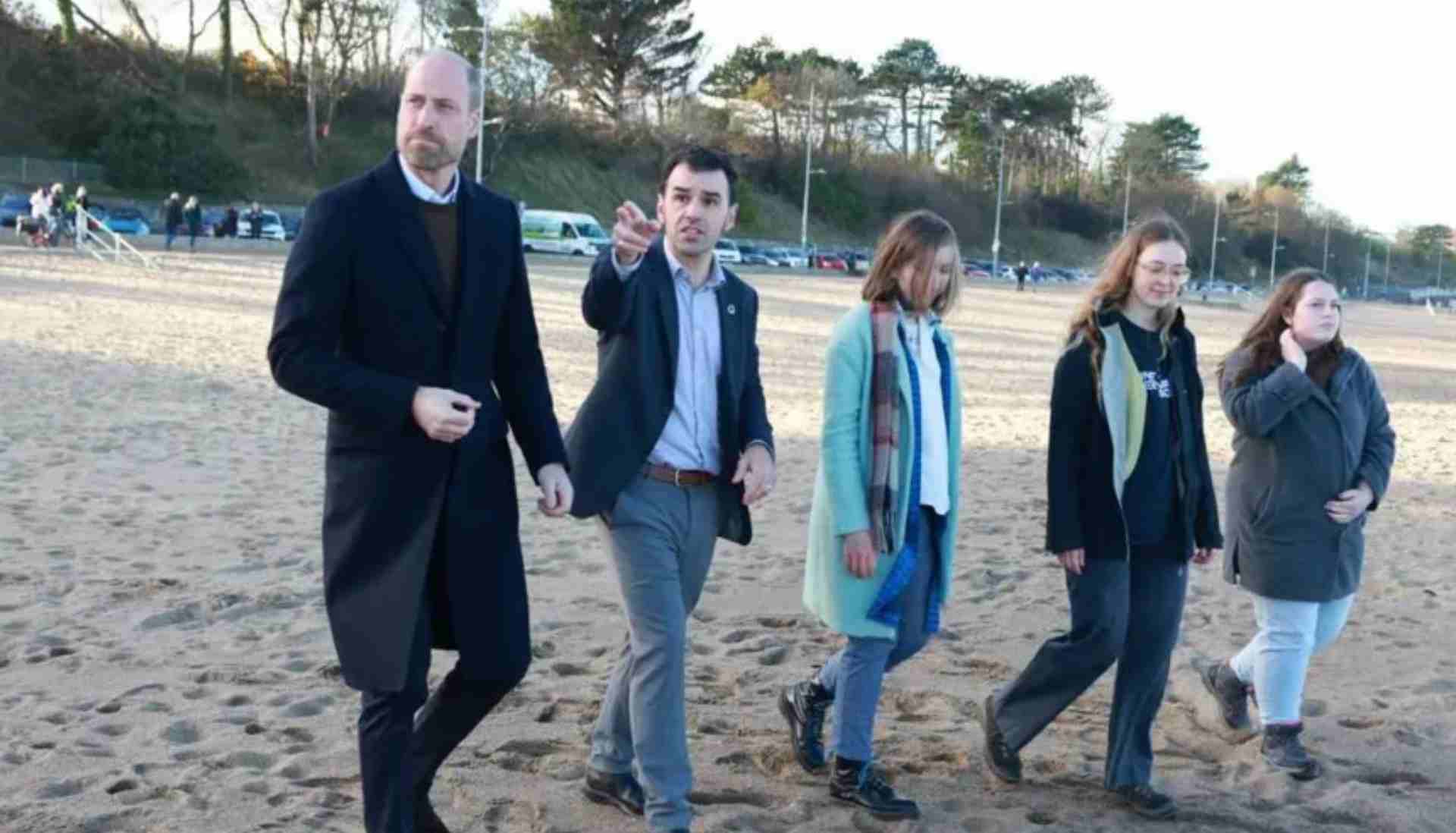 Prince William arrives in North Wales