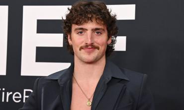 Benson Boone’s twisted take on 'Beez In The Trap' trend by Nicki Minaj: Watch