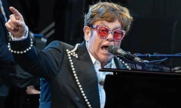 Elton John criticises politicians for neglecting HIV/AIDS epidemic