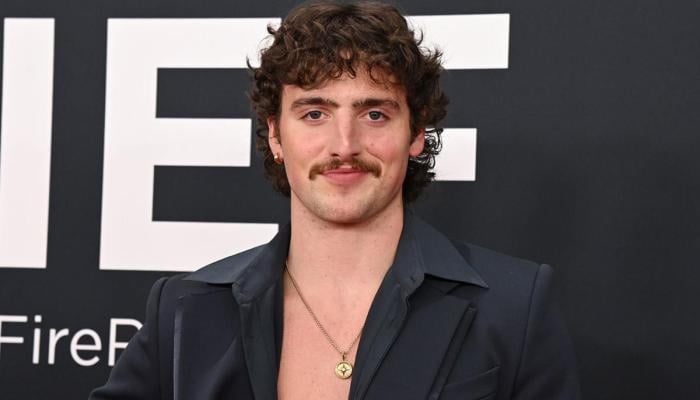 Benson Boone makes smug comment for non-supporters