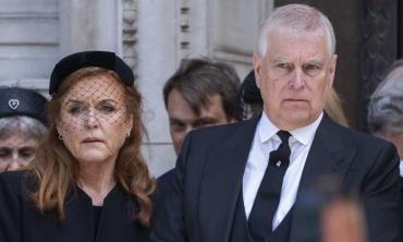 Jeffrey Epstein ‘wanted Andrew and Sarah Ferguson dead’, royal historian says