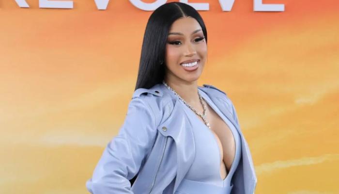 Cardi Bs facial surgery gets exposed in new video: Watch