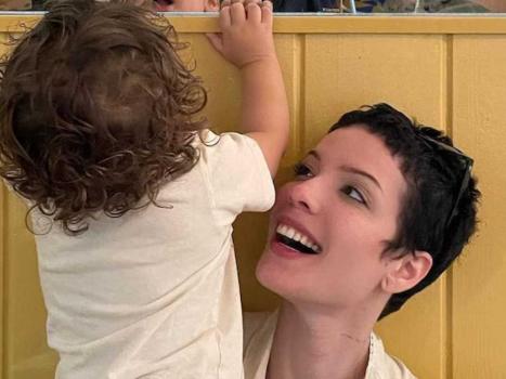 Halsey shares adorable baby update