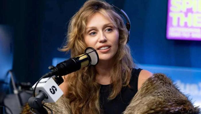 Miley Cyrus raises eyebrows with jab at Donald Trump