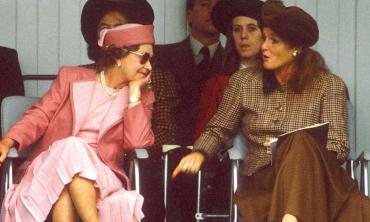 Sarah Ferguson makes bizarre remark about late Queen before leaving Royal Lodge