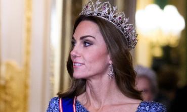 Kate Middleton smoothly avoids curtsey blunder with Queen Camilla