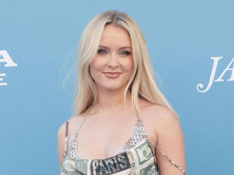 Zara Larsson's wholesome interaction with fan goes viral