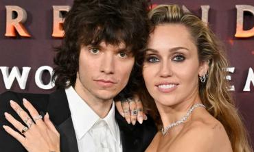 Miley Cyrus’s engagement ring is a Black Friday purchase?