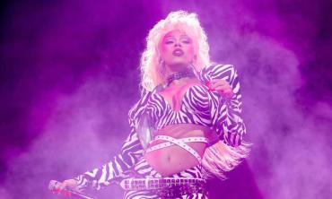 Doja Cat goes viral for hilarious poses in rare outing: 'Best ragebait'