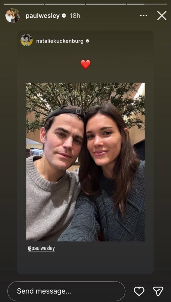 Vampire Diaries star, Paul Wesley enjoys Christmas themed dinner with fiancé