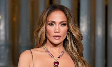 Jennifer Lopez to celebrate New Year with more ‘plastic surgeries’