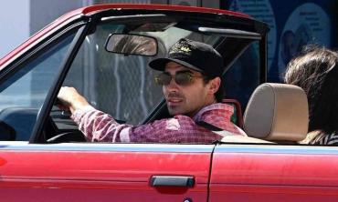 Joe Jonas daily routine sparks frenzy on the internet