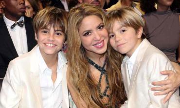 Shakira sets the vibe on stage with sons