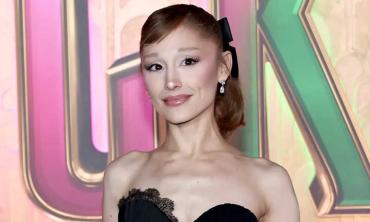 Ariana Grande taps out of 'Wicked' era with this move