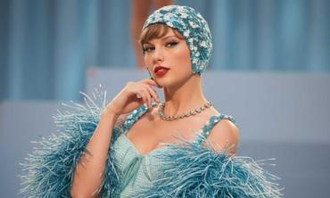 Taylor Swift’s ‘Opalite’ CD cover hinting at new performance?