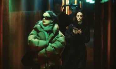 Charli XCX’s ‘The Moment’ splits reviewers at Sundance Film Festival