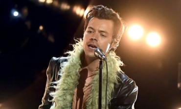 Harry Styles gives fashion advice to fans ahead of Residency Tour