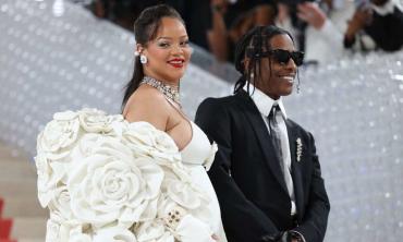 Rihanna, A$AP Rocky pack on PDA this Valentine's Week