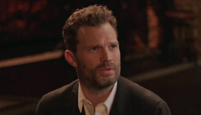 Jamie Dornan shares bizarre fact about himself during ‘SNL’ monologue