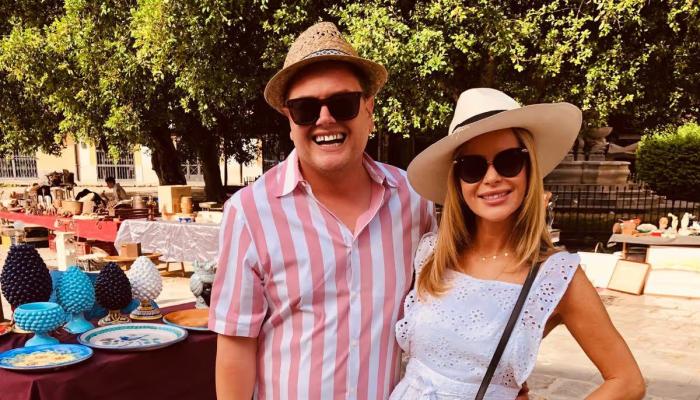 Amanda Holden and Alan Carr jet off in style on private flight from London